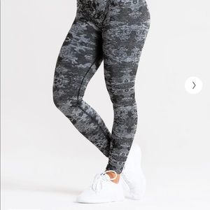 WOMENS BEST CAMO SEAMLESS LEGGINGS